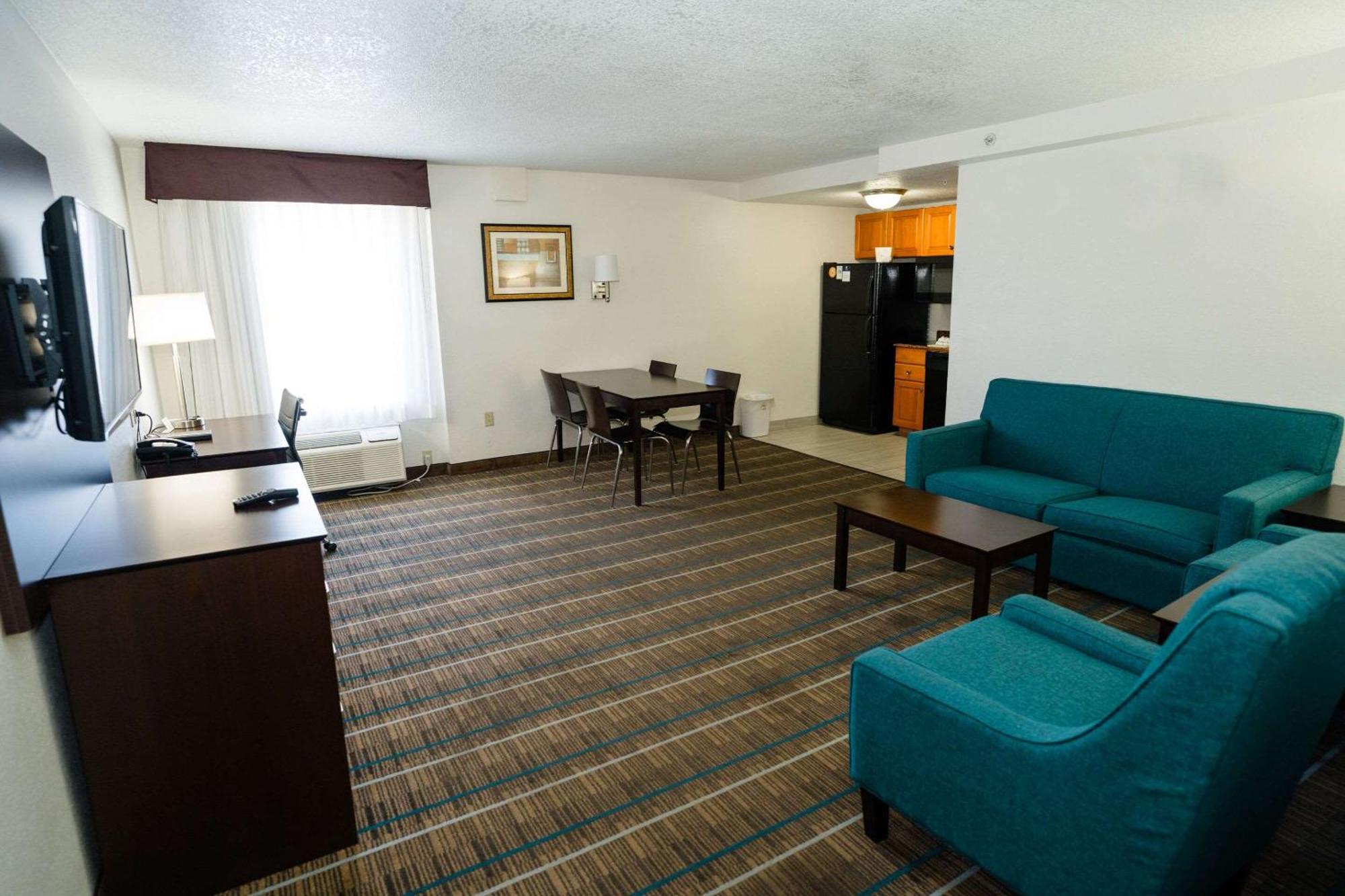 Mainstay Suites Knoxville North I-75 Bagian luar foto