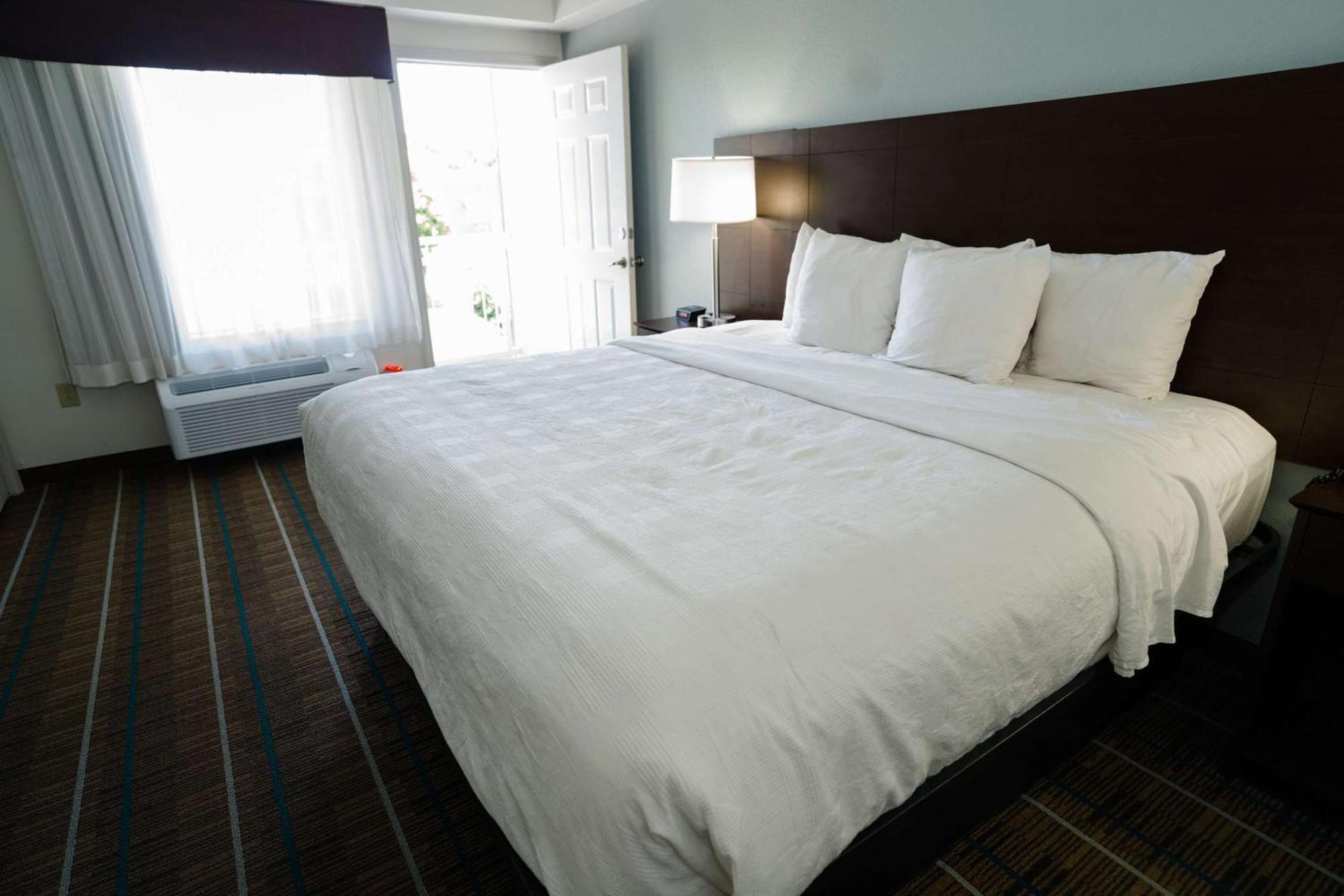 Mainstay Suites Knoxville North I-75 Bagian luar foto